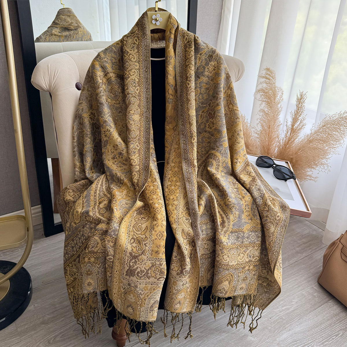 Одеяло с кисточками, дизайн, э – обзор и цена Ethnic Fashion Designers